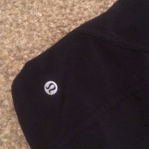 Lulu Lemon size 6 black shorts